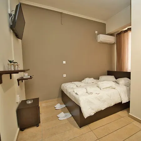 Plaza Hotel 3*